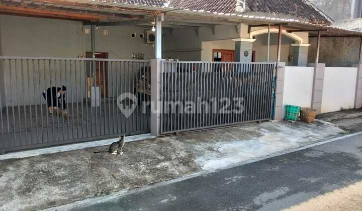 Good 1-Story House in Mojosongo Solo