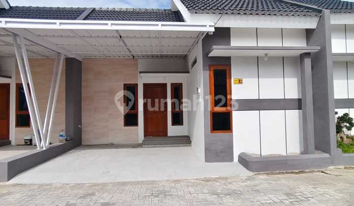 Rumah Baru 1 Lantai Ber Ac Siap Pakai Di Perumahan Gentan Solo 2