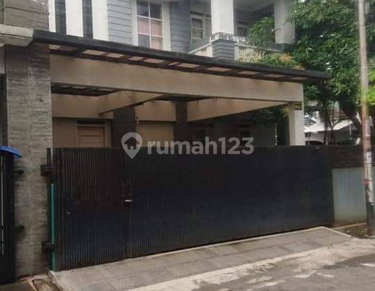 Rumah Bagus 2 Lantai Fajar Indah Solo 1