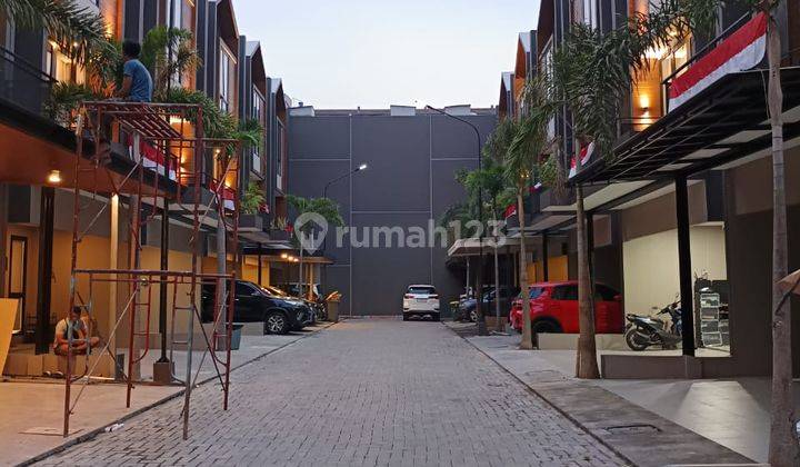 Dijual Rumah Cluster Semi Furnish di Kahfi 1 Raya Jagakarsa Jakarta Selatan 2