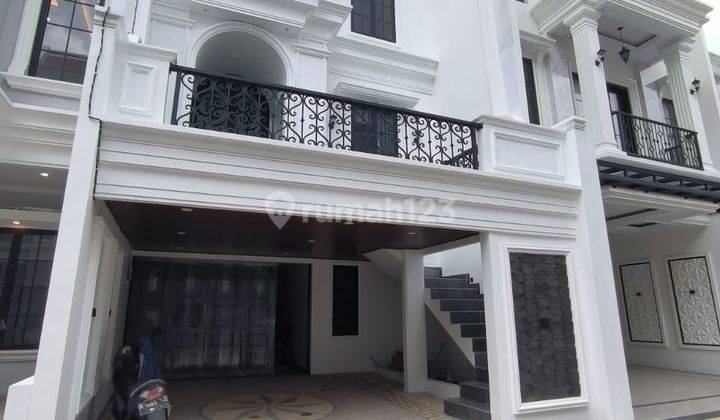 Dijual Rumah Cluster American Classic Rooftop di Jagakarsa Jakarta Selatan 2