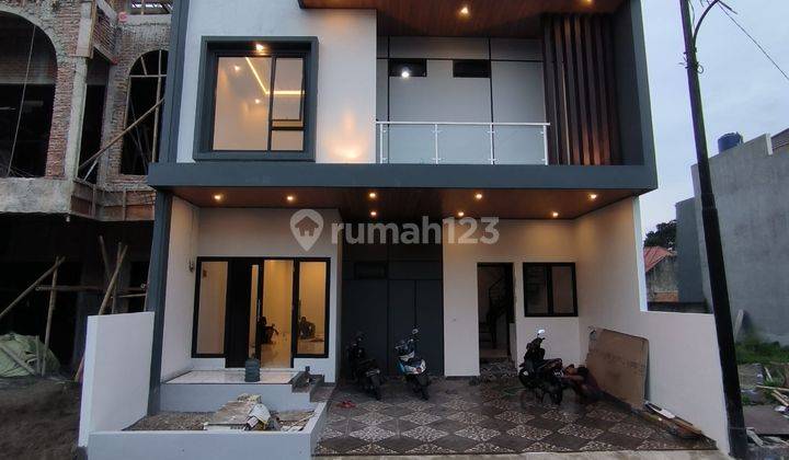 Dijual Rumah Baru Ada Rooftop di Kebagusan Jakarta Selatan 1