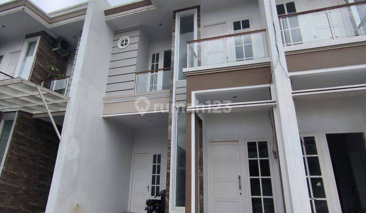 Dijual Rumah Cluster di Benda Kav DPR Jagakarsa Jakarta Selatan 1