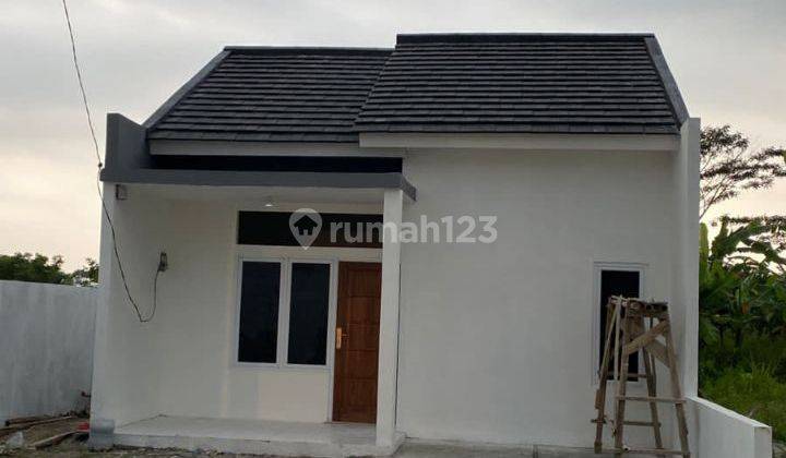 Rumah dekat akses kota dengan view Gunung Salak 1