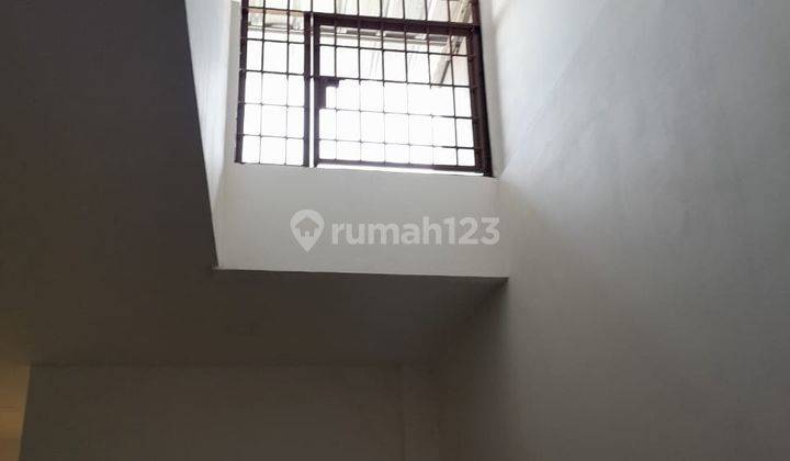 Di Sewakan Rumah Cantik Taman Palem, Jakarta Barat. Uk 3 75x12 12
