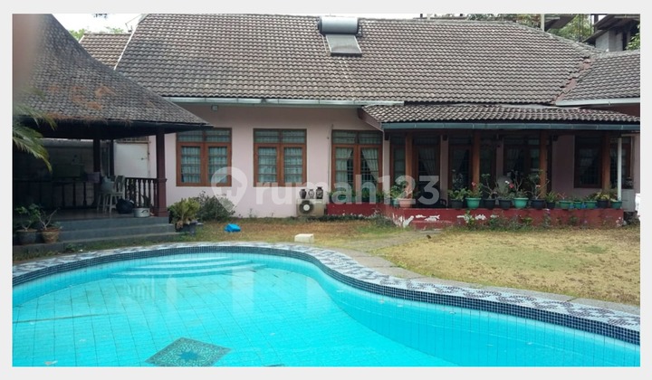 Bebas Banjir, Rumah, 2 Lantai, Dekat Fasilitas Kesehatan, di Cibubur