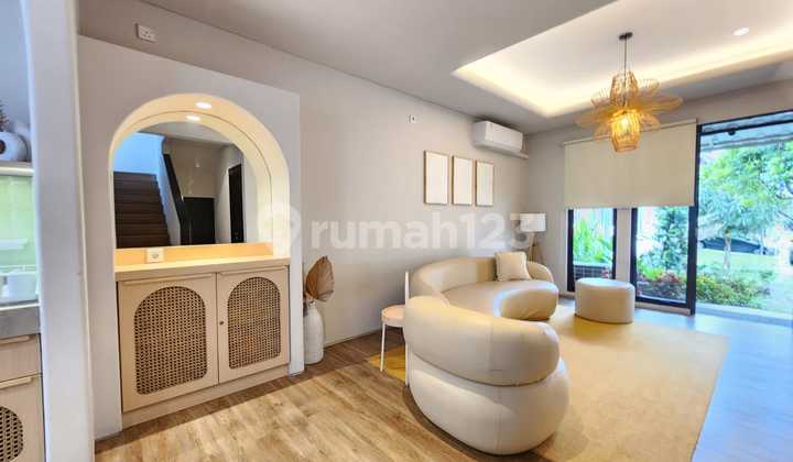 Fully Furnished House + Swimming Pool in Kbp Simakirana 2 Floors