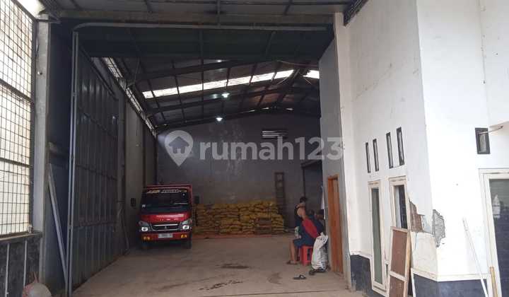 Dijual Gudang Kokoh Siap Huni di Saya Kopo