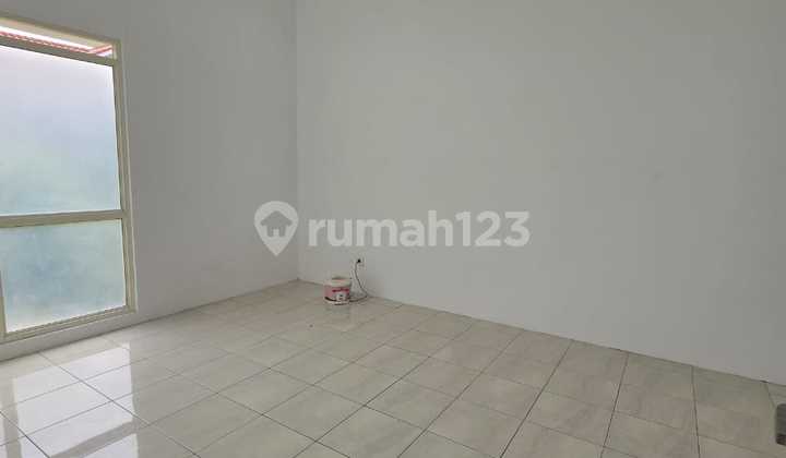 Rumah Hoek Nyaman, Lingkungan Bagus di Tatar Naganingrum Kbp 2