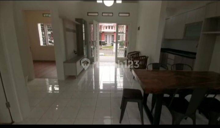 Dijual Rumah Cantik di Kota Baru Parahyangan Bandung 1