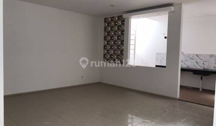 Dijual Rumah Lux di Singgasana Pradana Bandung 1