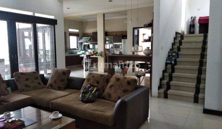 Dijual Rumah Bagus Dan Cantik Parahyangan Rumah Villa Bandung 1