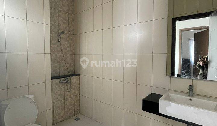 Sewa Rumah Semi Furnish di Cluster Btari Summarecon 3