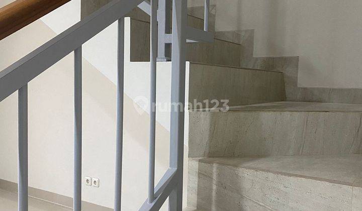 Rumah Cantik Dan Baru Lokasi Istimewa Di Suryalaya