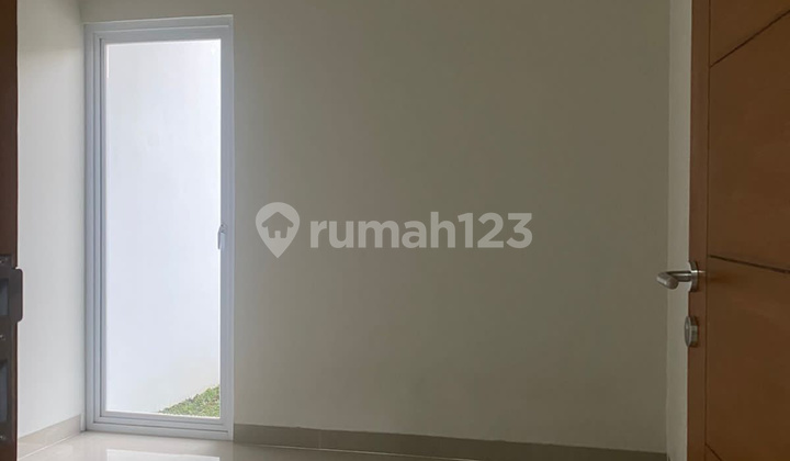 Rumah Cantik Dan Baru Lokasi Istimewa Di Suryalaya