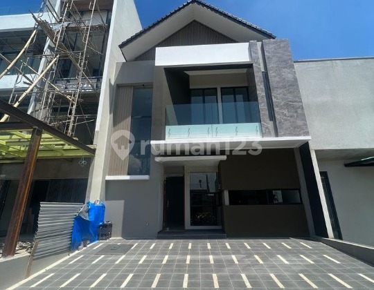 Rumah Cluster Exclusive di Singgasana Pradana