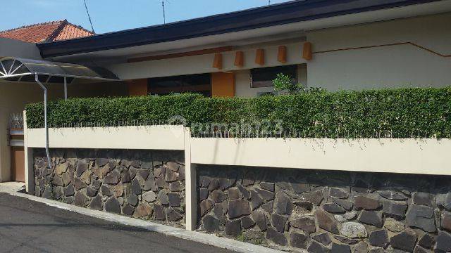  Dijual Rumah Dekat Maranatha di Komplek Sukadamai 2