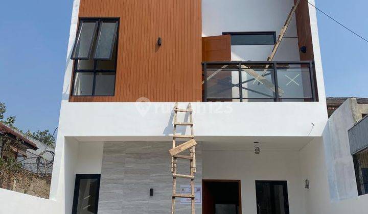  Dijual Rumah Baru Siap Huni di Jalan Srigadis Bandung 1