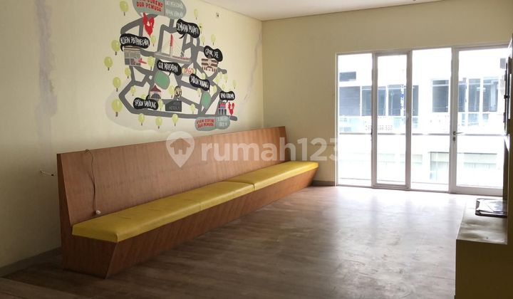 Ready-to-Use Commercial Property for Business in Setrasari Mega Square Pasteur 2