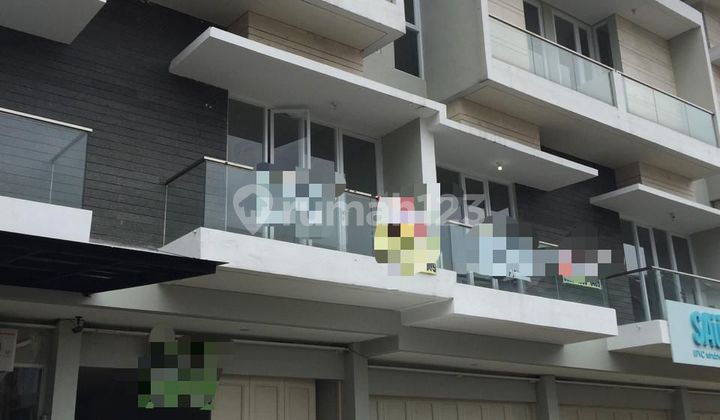 For Rent Ready-to-Use Shop House in Setrasari Mega Square Pasteur 2