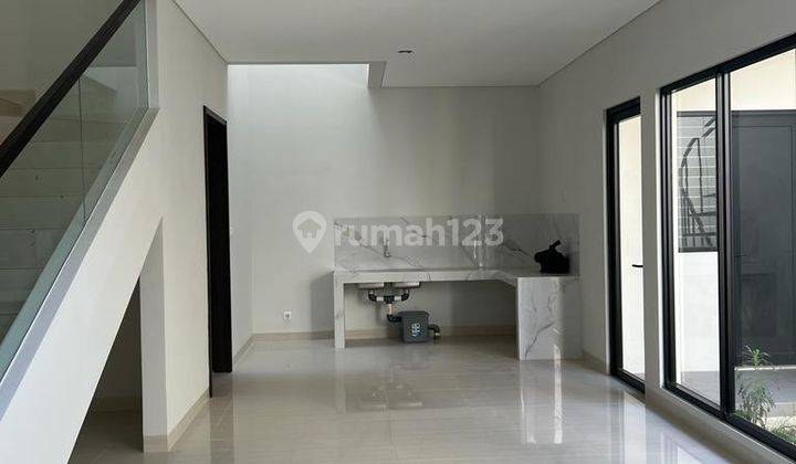 Rumah 2 Lantai Baru Unfurnished di Cluster Emily Summarecon, Bandung 2