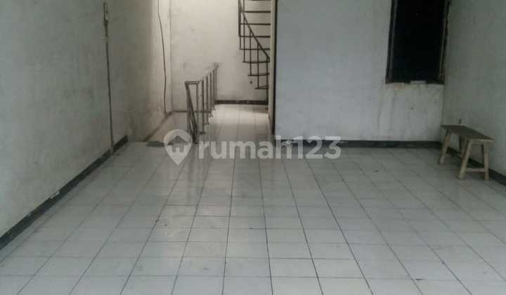 Dijual Ruko Lokasi Strategis di Astana Anyar 1