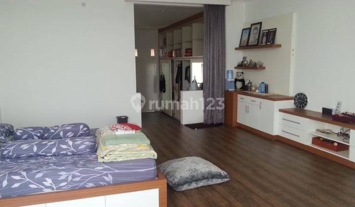 Dijual Rumah Furnish View Danau di Kota Baru Parahyangan 2