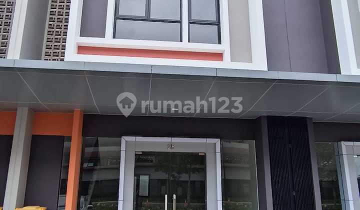 For Rent: Shop House for Business in Crystal Commercial Summarecon