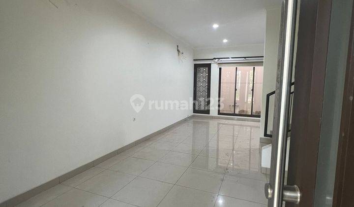 Dijual Rumah Nyaman di Cluster Btari Summarecon 2