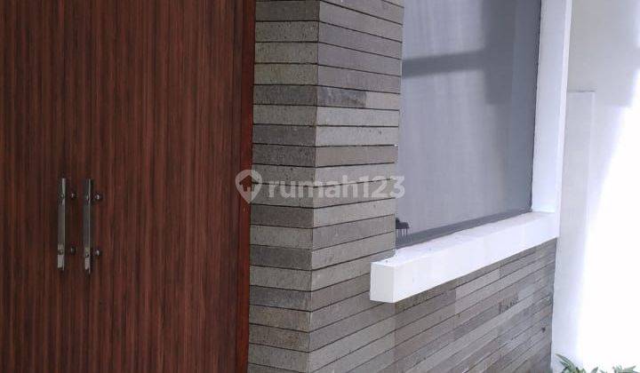 Dijual Rumah Full Furnish Siap Huni di Setraduta 2