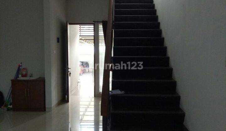 Dijual Rumah Bagus Minimalis di Setraduta Cemara 2