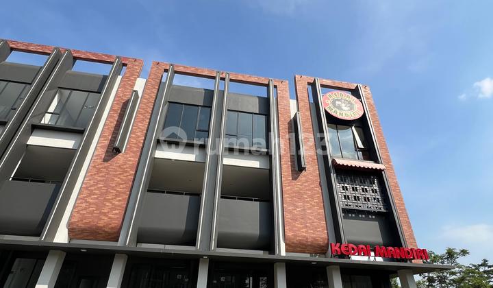 Ruko Mainroad Sapphire Summarecon Bandung 2 Rendeng Dijebol