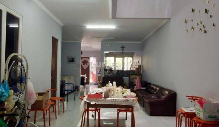 Dijual Rumah Semi Furnish di Batununggal Indah 2