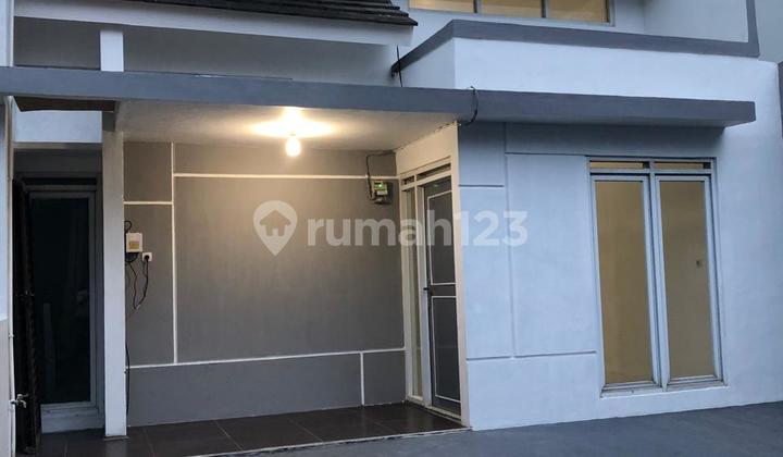 Rumah Modern Lokasi Nyaman di Cluster Green Cisaranten Rumah Modern Lokasi Nyaman di Cluster Green Cisaranten