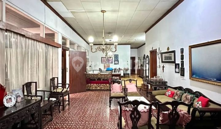 For Sale 2-Story House Spacious and Strategic in Supratman