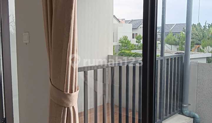 For Rent: Fiona House Fully Furnished in Flora Cluster, Summarecon 2