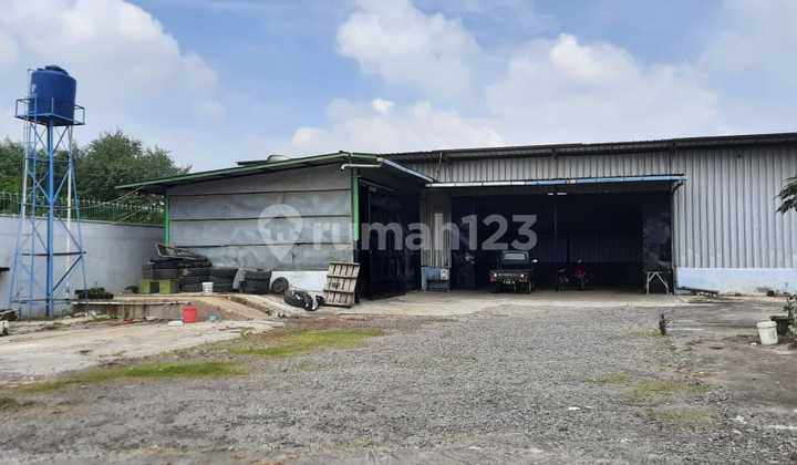 Warehouse for Rent, Suitable for Business and Commerce in South Gede Bage