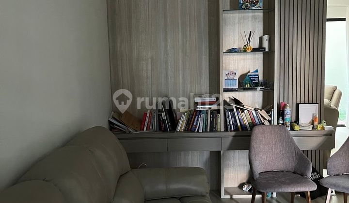 Rumah Mewah Full Furnished & Lokasi Nyaman di Leuwisari