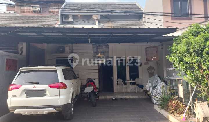 Rumah 2 Lantai Bebas Banjir di Pondokgede Free Kitchen Set