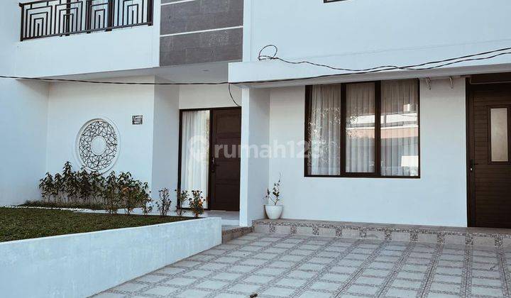 Dijul Rumah Cantik Full Furnish di Setiabudi Regency 1