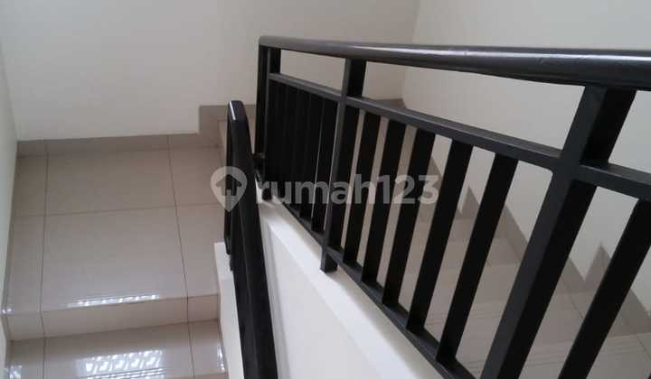 Amanda House for Sale Super Cheap & Strategic at Summarecon 2