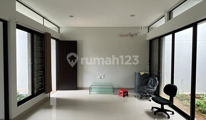 For Sale Premium Minimalist House in Flora Cluster Summarecon 2