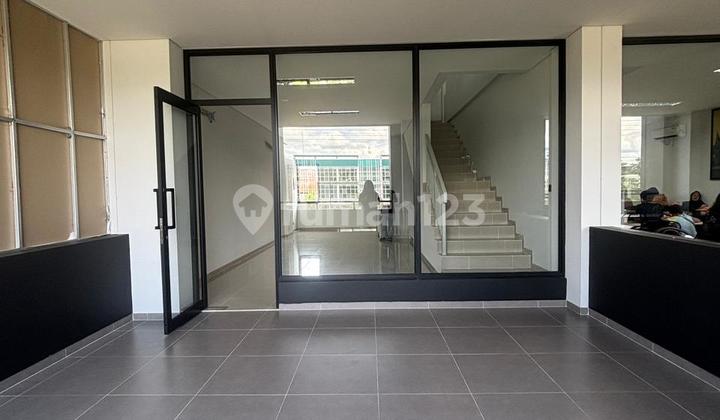 3-Story Shophouse for Rent, Facing the Main Boulevard of Summarecon Bandung 2