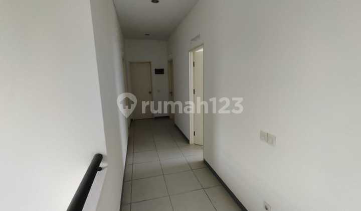 Rumah Besar Taman Luas di Mainroad Tatar Mayang Sunda KBP 2