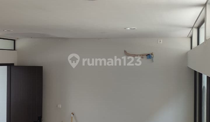 Jarang Ada! Rumah Hoek Summarecon Cluster Flora Dekat Mall 2