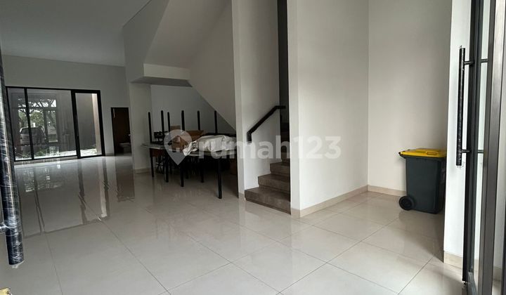 Disewa Ruko Baru Besar Jarang Ada Lokasi Strategis Di Pusat Bisnis Dikelilingi Cluster Mewah Disewa Ruko Baru Besar Jarang Ada Lokasi Strategis Di Pusat Bisnis Dikelilingi Cluster Mewah