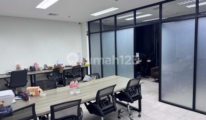 Office Space Furnished Disewakan Siap Huni Bagus 1 Menit Dari Tol Murah 