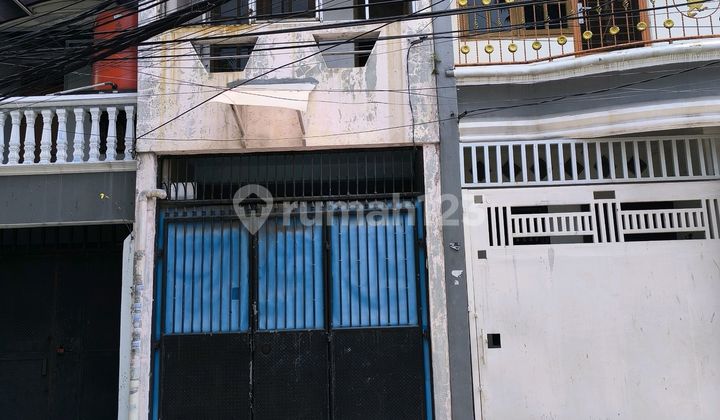 Affordable 2-Story House for Quick Sale in Rawa Selatan, Johar Baru, Central Jakarta