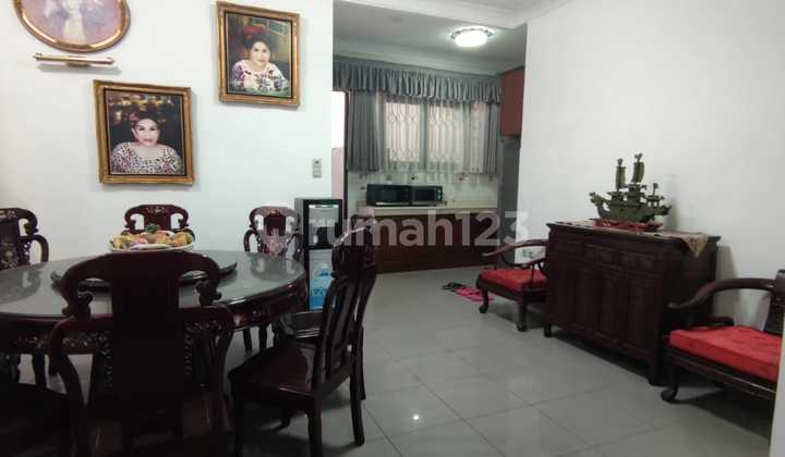 Rumah Mewah 2 Lt Murah  Cepat Perumahan Villa Kemayoran Jkt
