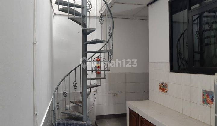 Rumah Mewah 2 Lt Murah  Cepat Perumahan Villa Kemayoran Jkt